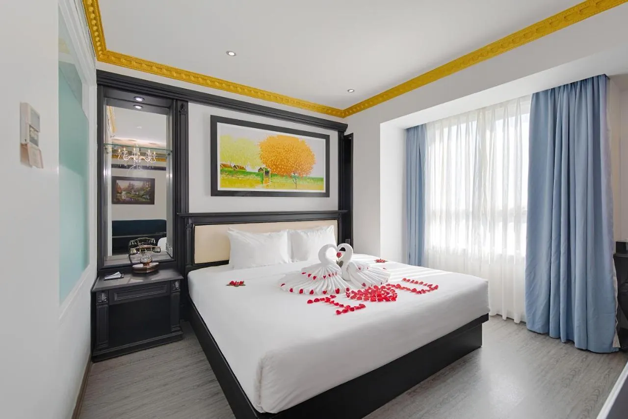 Fivitel Boutique Da Nang Hotel 4*,